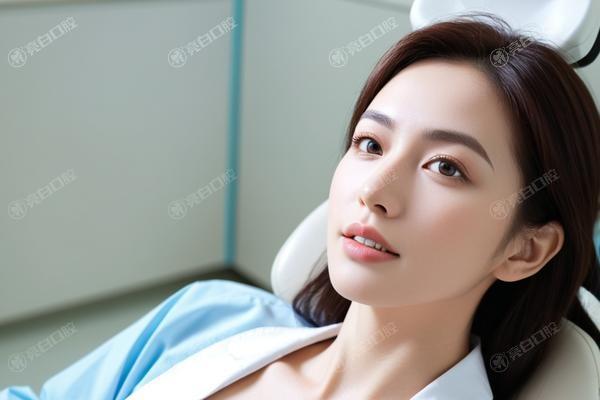 牙贴面出现脱落情况咋处理?尽快就医重新粘贴并做好维护,重享亮白牙齿